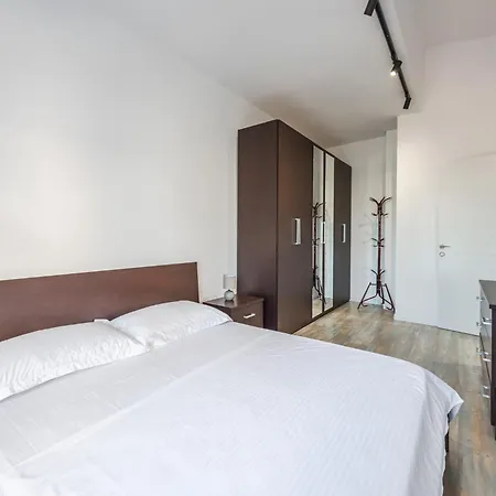 Διαμέρισμα Lucas View Penthouse Τίρανα